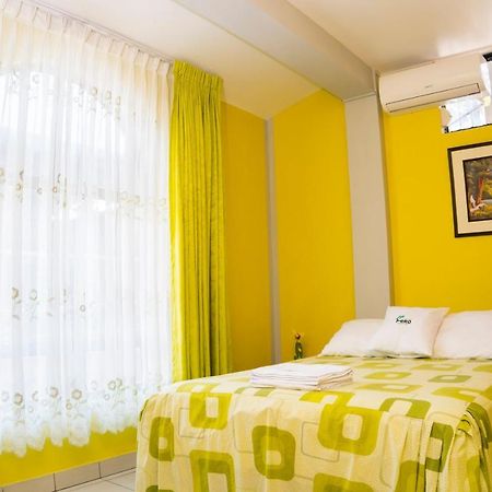 La Casa De Hiro Hotell Tarapoto Exteriör bild