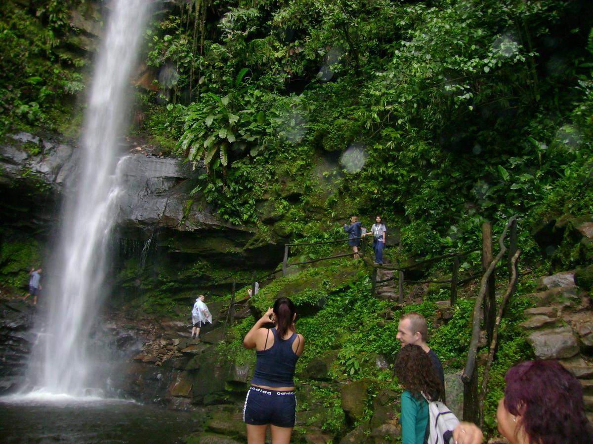 La Casa De Hiro Hotell Tarapoto Exteriör bild
